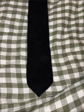 Classic Black Men's Velvet Tie - Murano